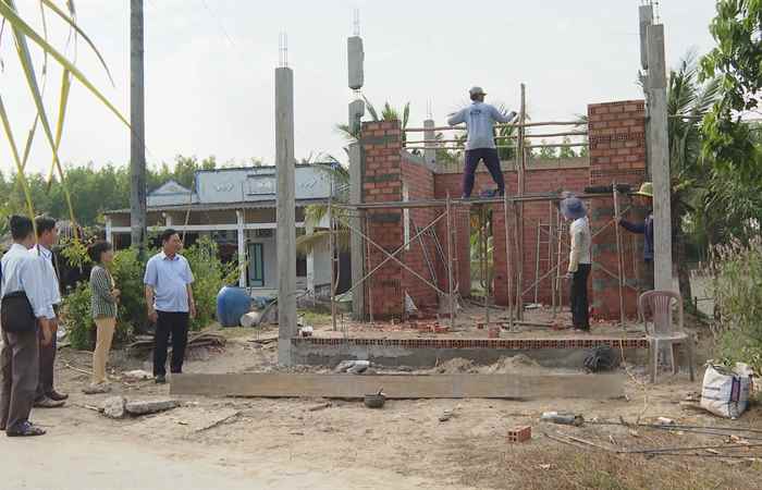 Ngã Năm chung tay xóa nhà tạm, nhà dột nát (09-01-2025)